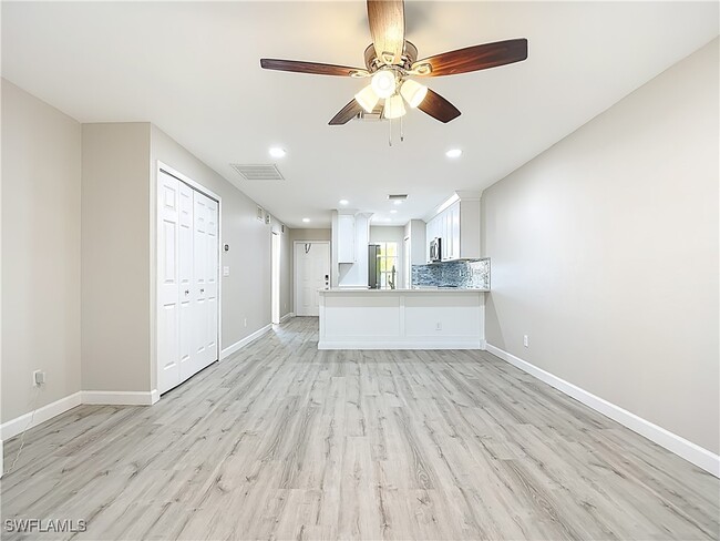 Building Photo - 4906 Majorca Palms Dr