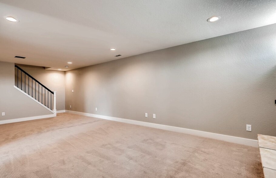 BASEMENT STAIRS - 3508 Dogwood Ave