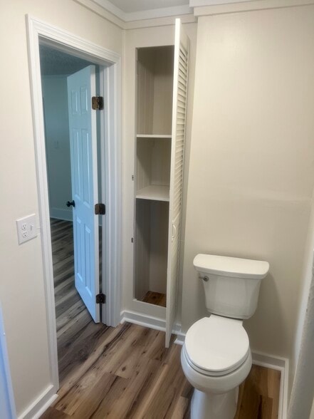 Bathroom - 4 Palmer St