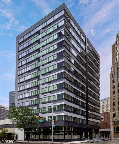 Building Photo - 10 Commerce Ct