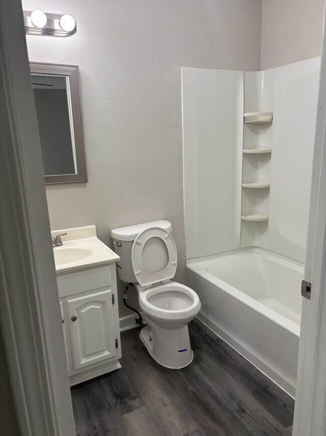 Building Photo - 5332 Bitter Creek Dr