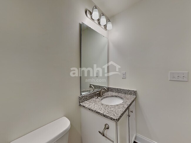 Building Photo - 3920 Riceland Pl