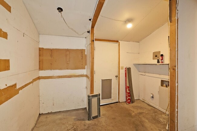 Building Photo - 2603 13th Ave