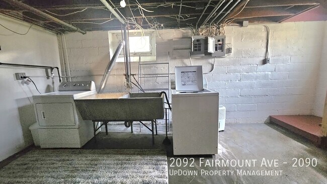 Building Photo - 2092 Fairmount Ave