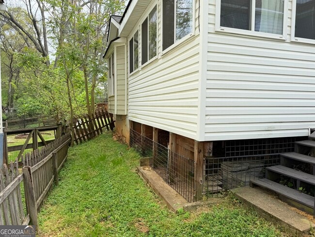 Building Photo - 356 Georgia Ave SE