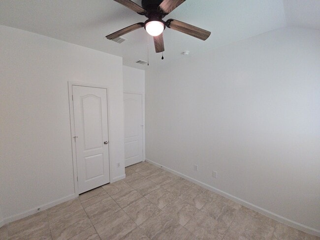Building Photo - 1306 Squire Dr