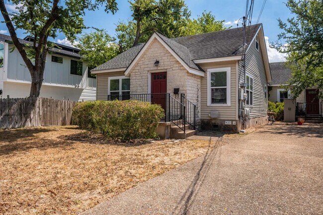 Primary Photo - 937 E 52nd St