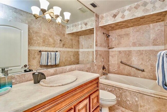 Building Photo - 6260 Sun Blvd