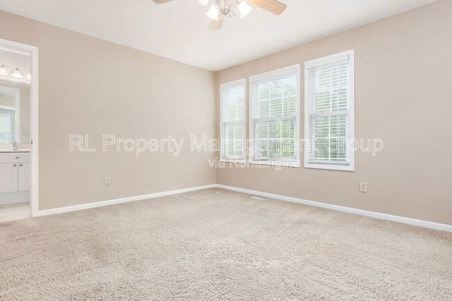 Building Photo - 484 Serenity Dr
