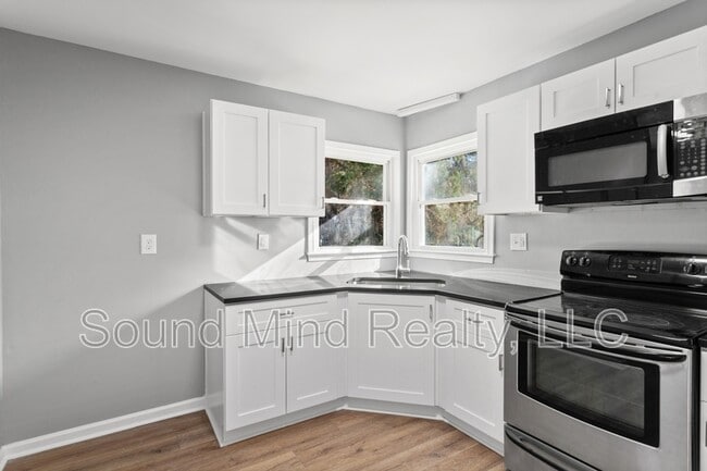 Building Photo - 2413 Keith Dr