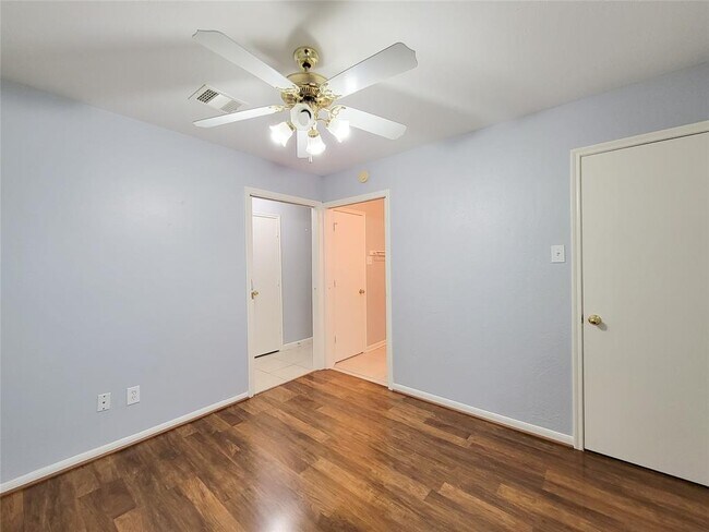 Building Photo - 19026 Yellow Thrush Dr