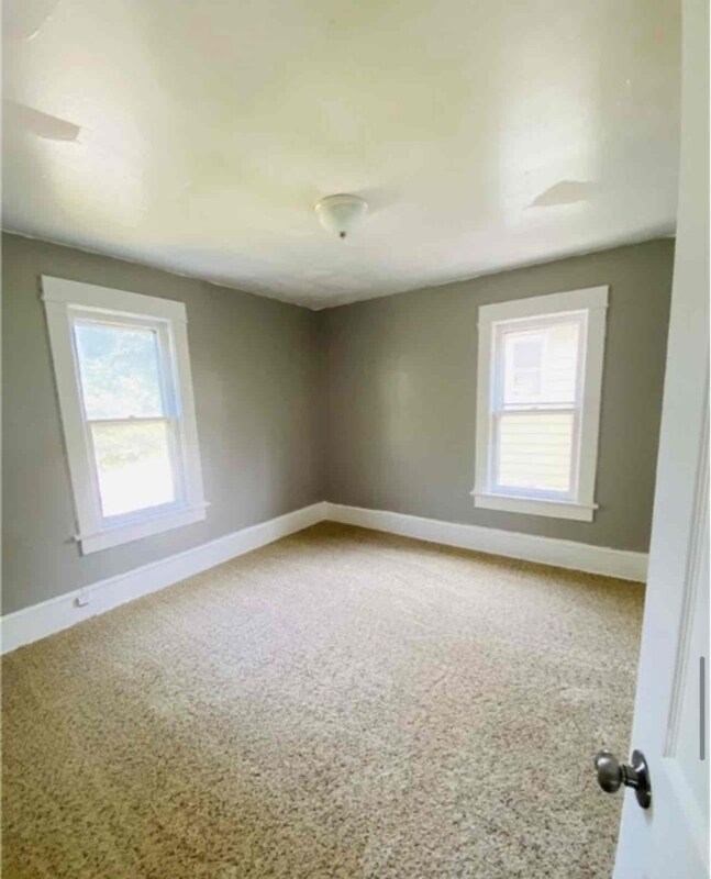 Building Photo - 849 Beardsley St