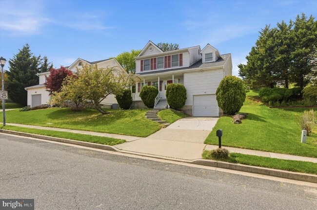 Building Photo - 9530 Hallhurst Rd