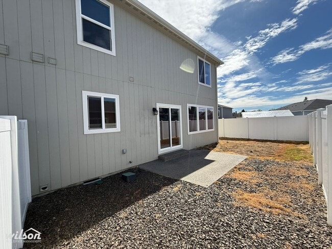 Building Photo - 710 N 29th Ave