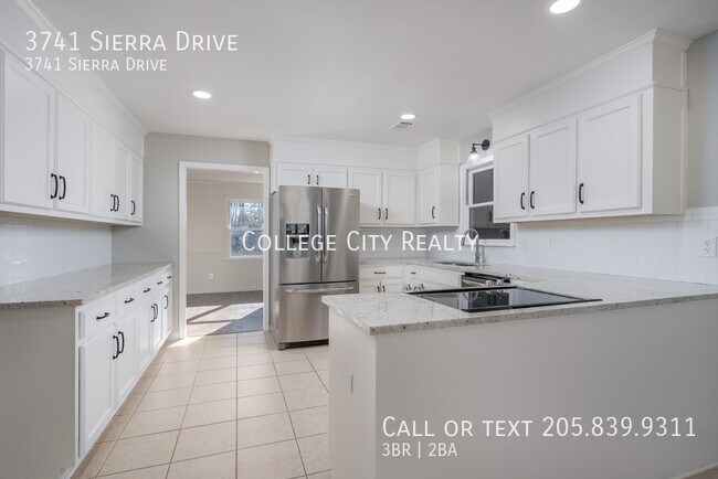 Building Photo - 3741 Sierra Dr