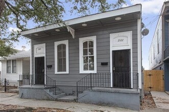 Building Photo - 2522 Bienville St