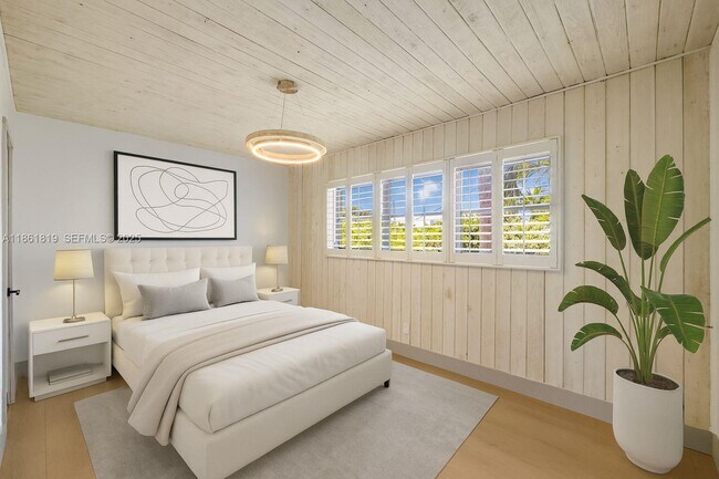 Building Photo - 3180 N Bay Rd