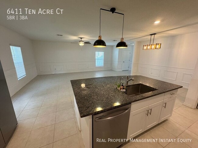 Building Photo - 6411 Ten Acre Ct