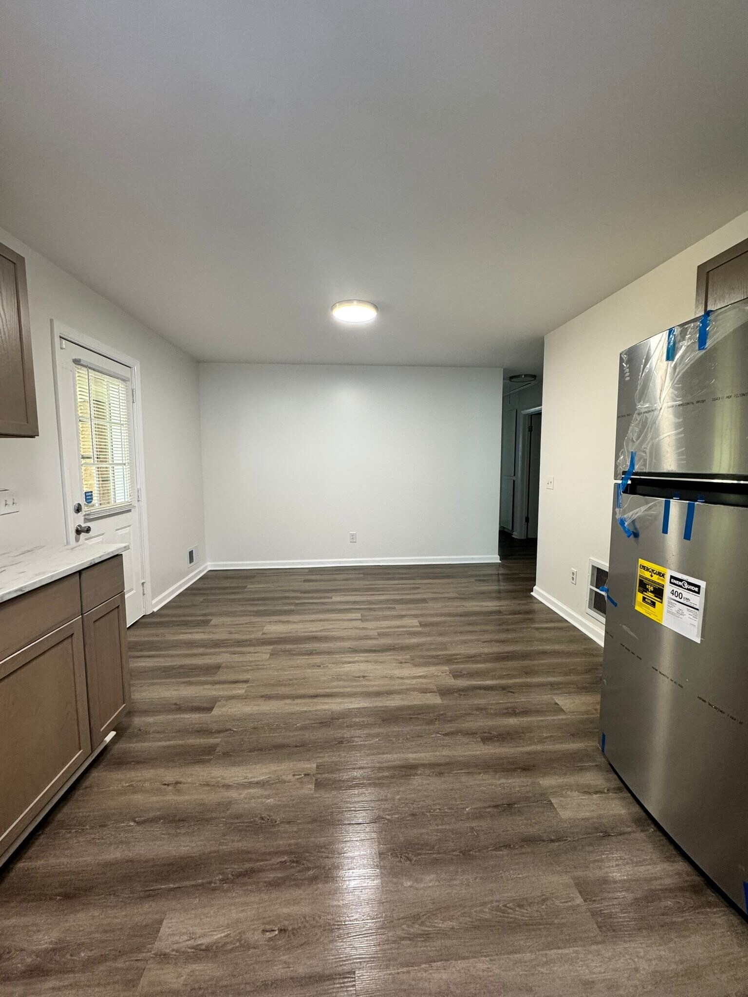 Dinning area - 416 West Lakeside avenue