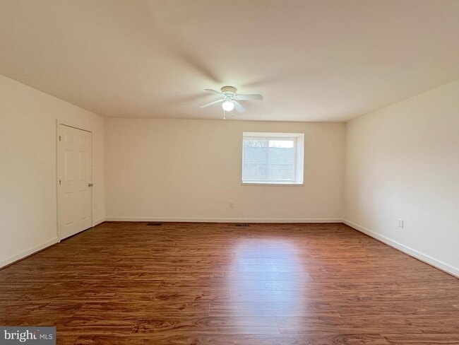 Building Photo - 4643 Logsdon Dr