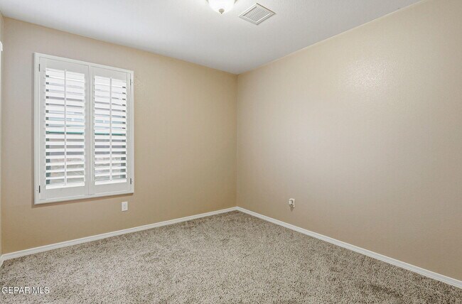 Building Photo - 14809 Tierra Crystal Ave