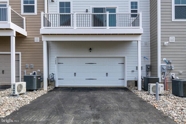 Building Photo - 1648 Sandpiper Bay Lp