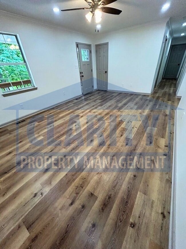 Building Photo - Newly renovated 3 bedroom, 2 bath ranch home!