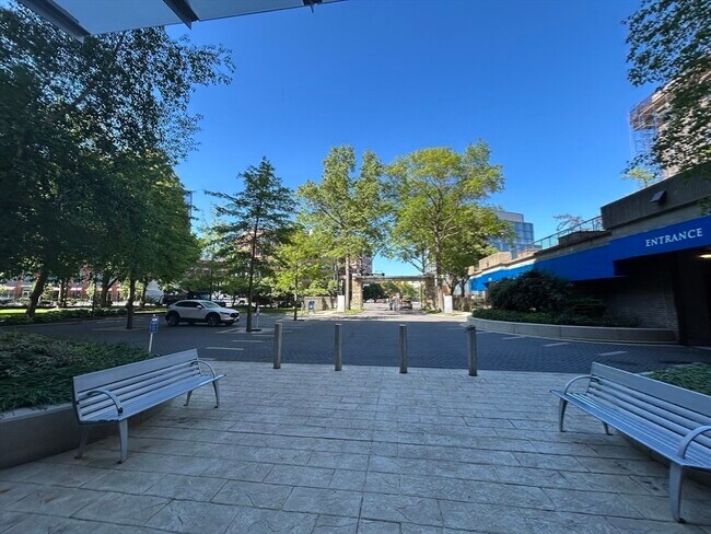 Building Photo - 44 Washington St