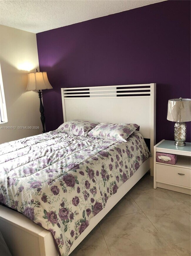 Building Photo - 1422 Amanda St