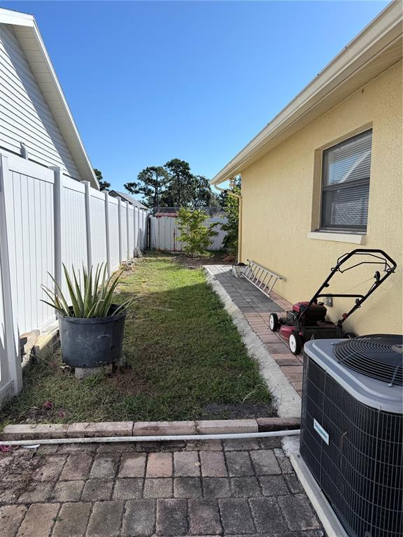 Building Photo - 8813 Magnolia Ct