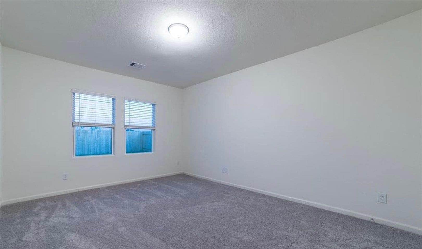 Building Photo - 4815 Highland Spgs Dr