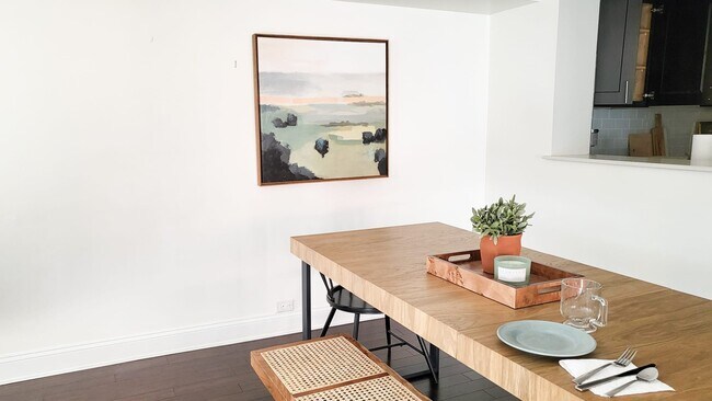 Building Photo - 4000 NW 4th Terrace