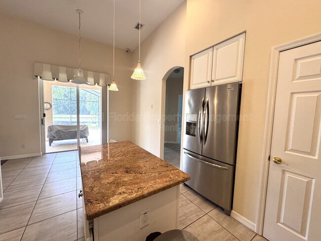 Building Photo - 107 Nandina Terrace