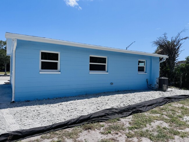 Building Photo - 517 N 25th St