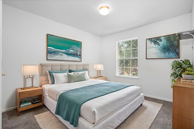 Building Photo - 6914 Grants Hollow Ln