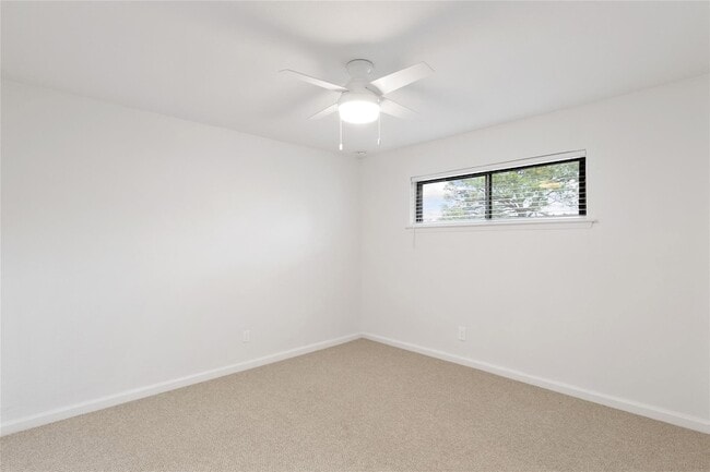 Building Photo - 4930 Windward Passage