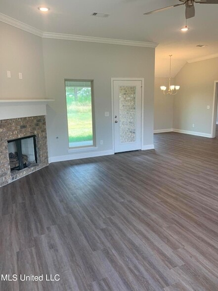 Building Photo - 624 Westfield Dr
