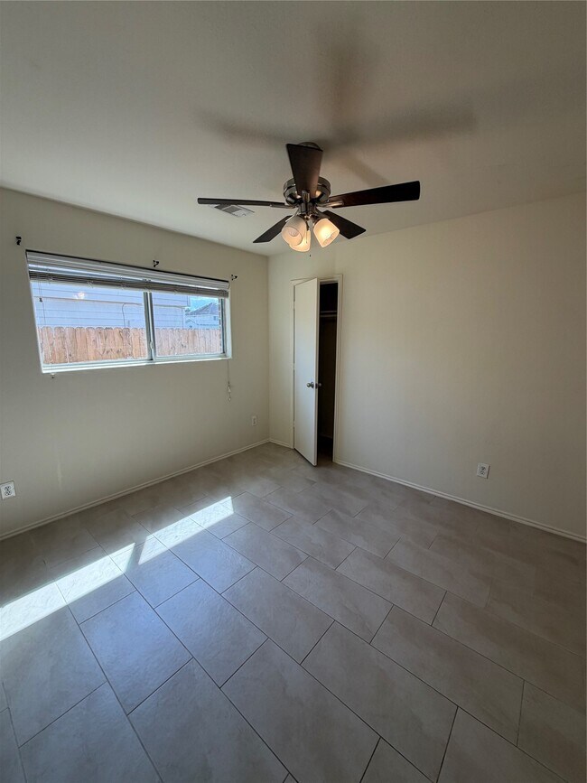 Building Photo - 12608 Rio Lindo St