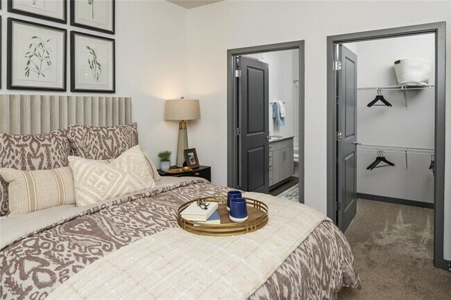 Building Photo - 191 Commerce Dr