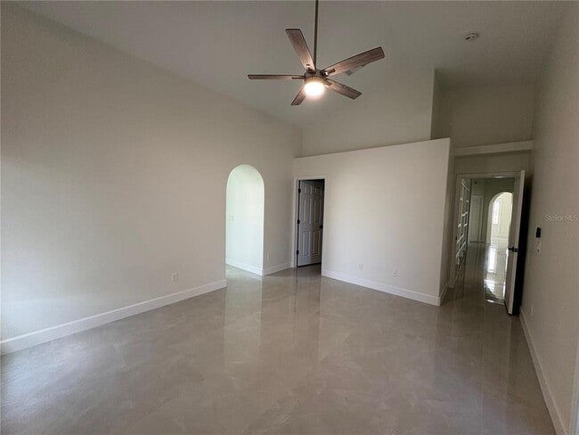 Building Photo - 11215 Crystal Glen Blvd