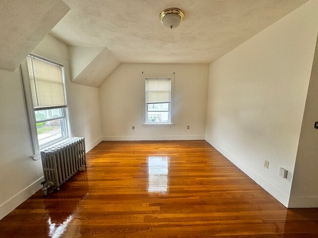 Building Photo - 114 Intervale St