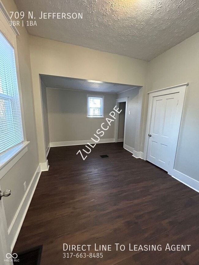 Building Photo - 709 N. Jefferson-