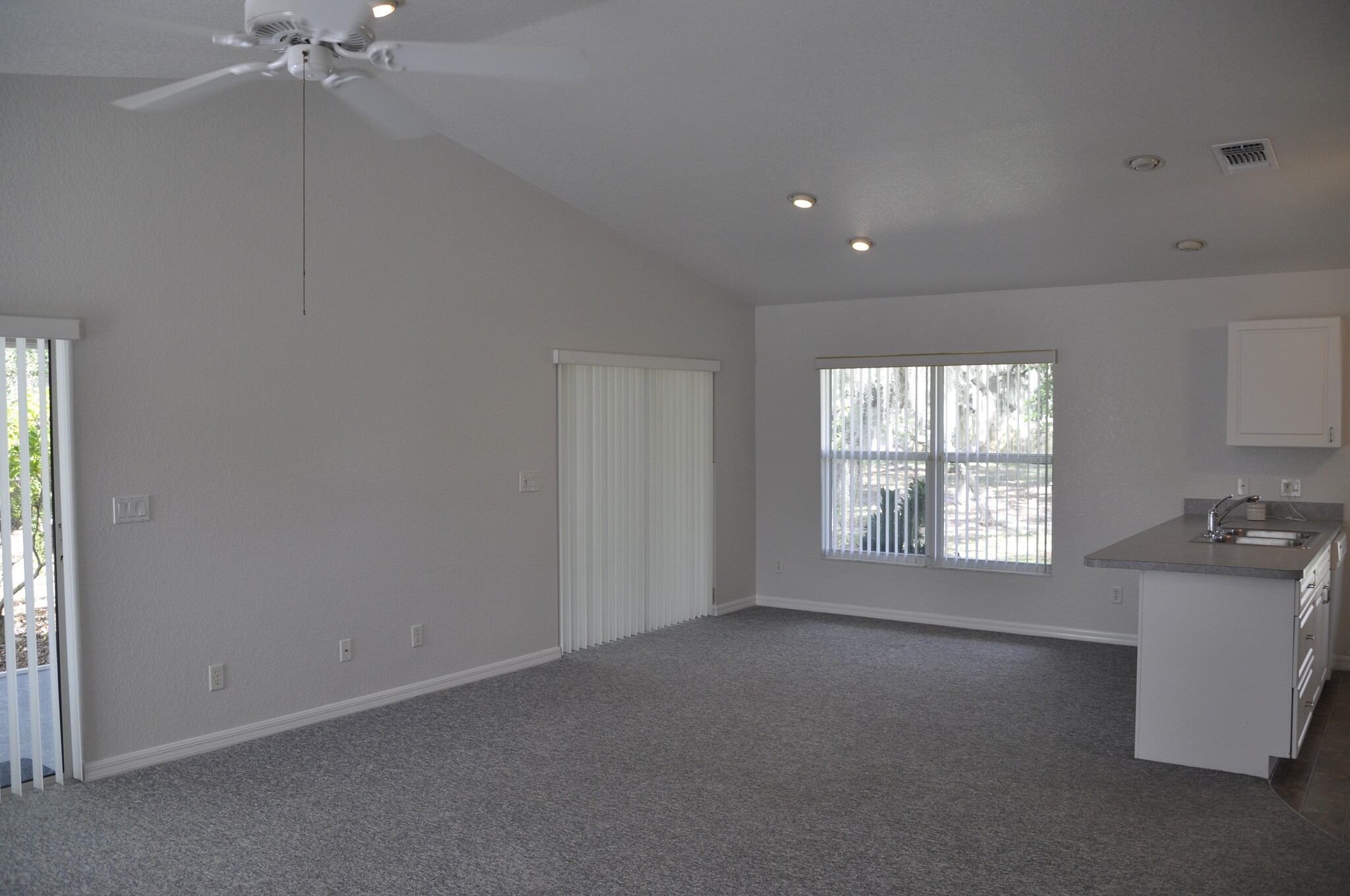 Living Room - 5123 Spirit Lake Rd