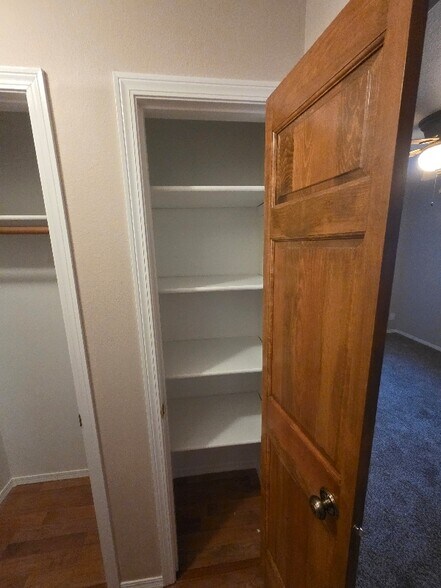 Building Photo - 18660 Kings Point Cir