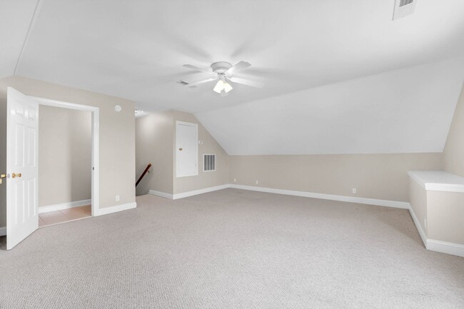 Building Photo - Beautiful Home on a Quiet Cul-de-sac