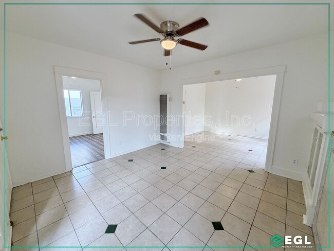 Building Photo - 816 Forest Ave