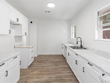 Building Photo - 2509 Gladstone St