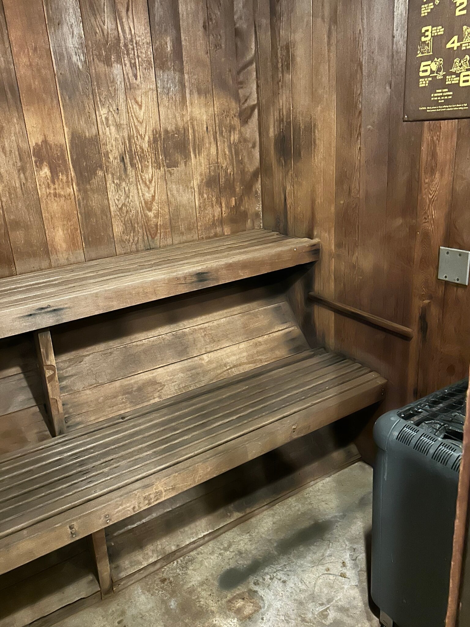 Sauna - 871 Woodside Ln E