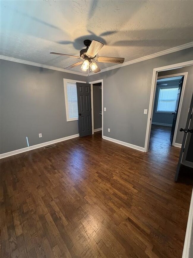 Building Photo - Quaint Home In Martin, TN!!!