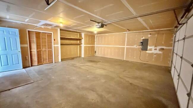 Building Photo - 1135 Spearhead Dr